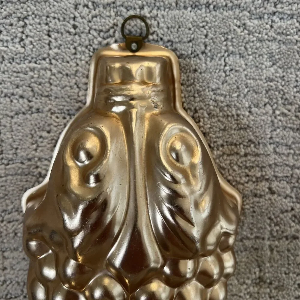COPPER colored GRAPES MOLD 10